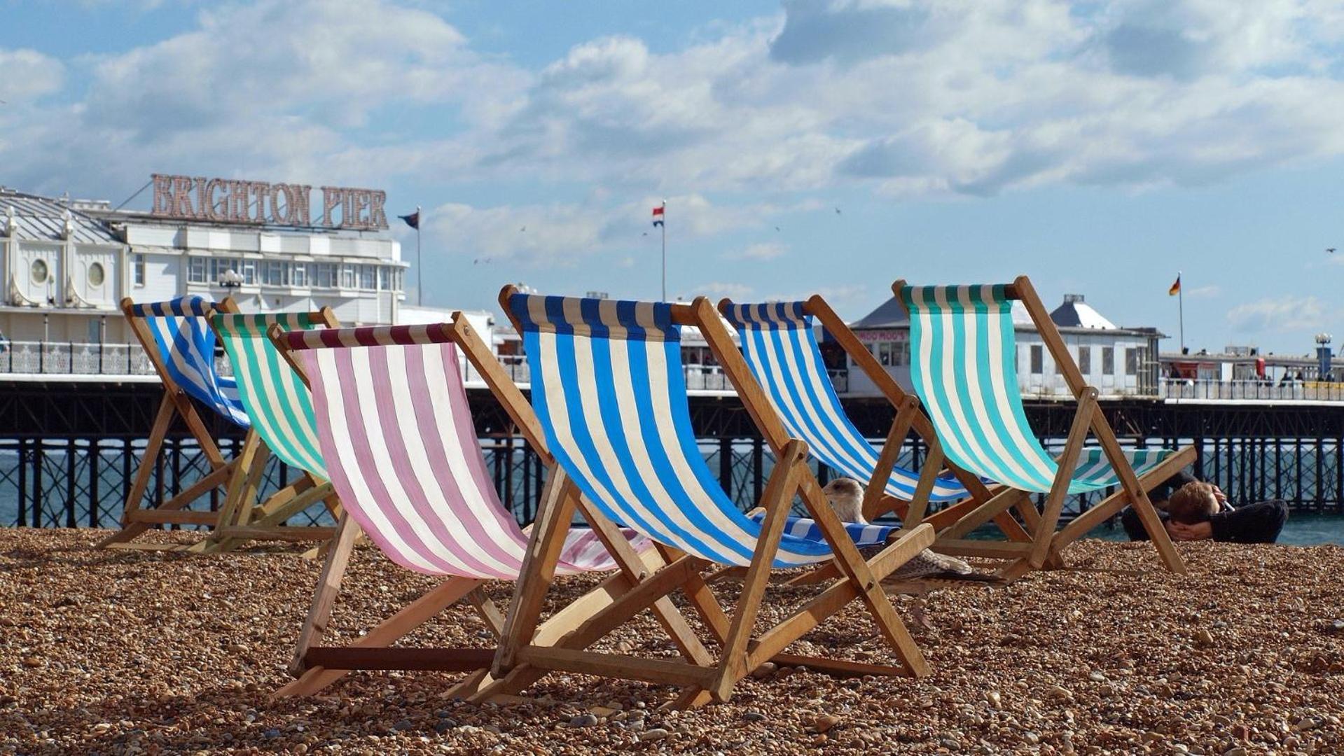 Beachside Retreat 2-Bedroom Gem With Free Private Parking & Outdoor Space ブライトン エクステリア 写真